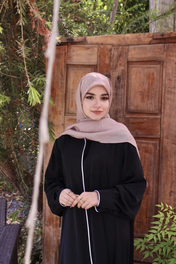 عبا آذر