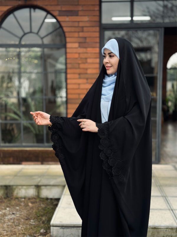 یاسمین رز ندا سوئیسی