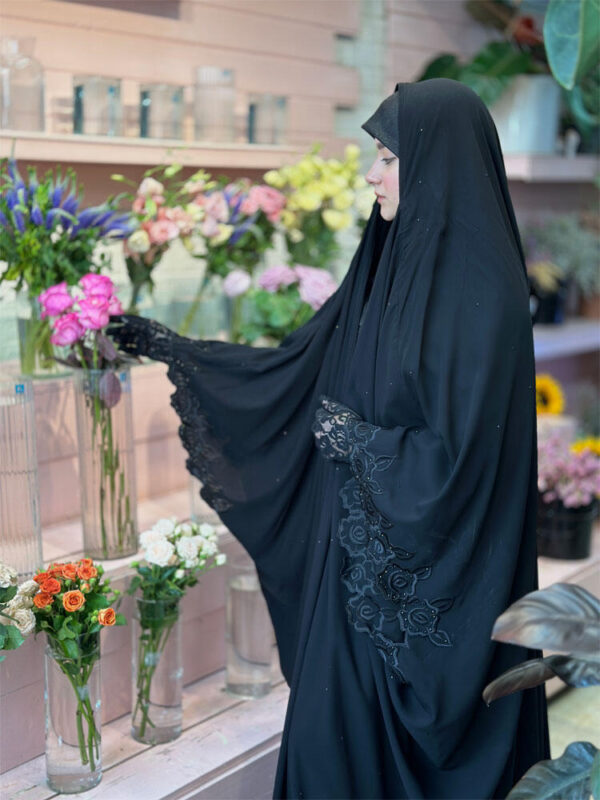 چادر گلدوزی یاسمین رز نگین باران