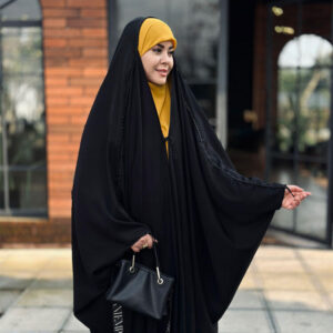 چادر ترنم کم کار